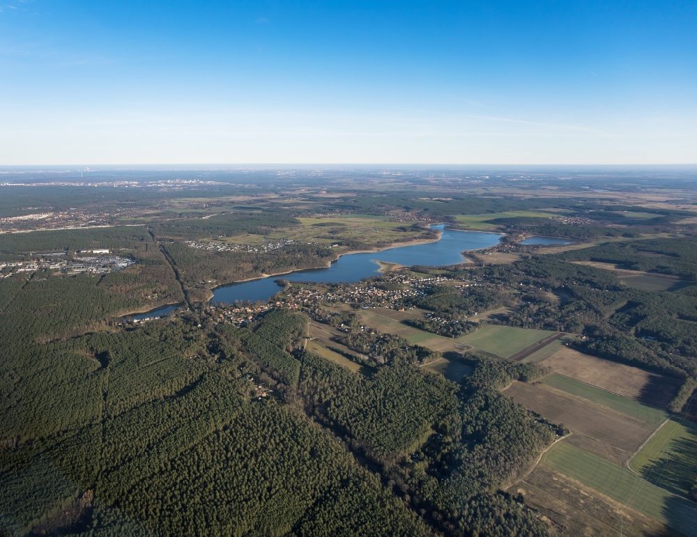 Seddiner See von oben - Forstgebiete in einem Waldgebiet am Seddiner See im Bundesland Brandenburg, Deutschland