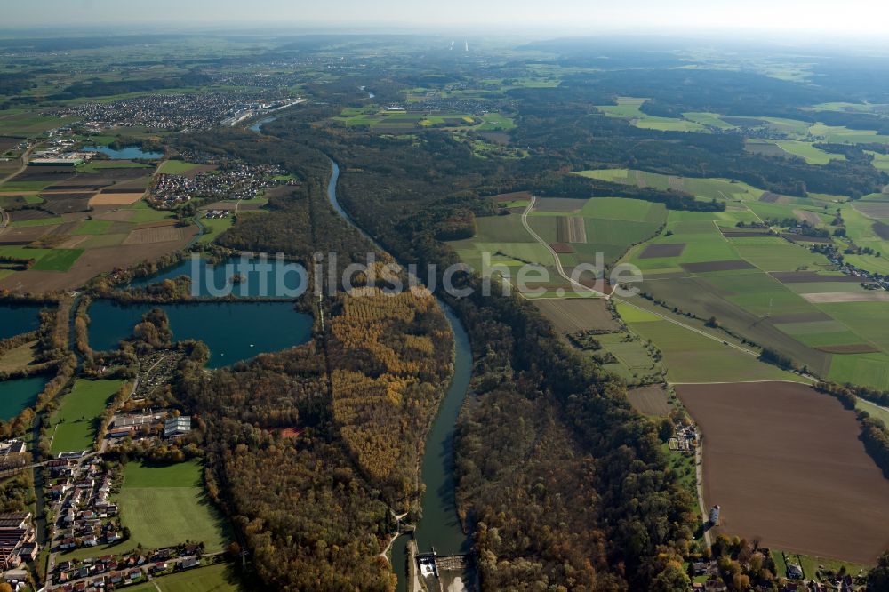 Luftaufnahme Vöhringen - Forstgebiete in einem Waldgebiet in Vöhringen im Bundesland Bayern, Deutschland