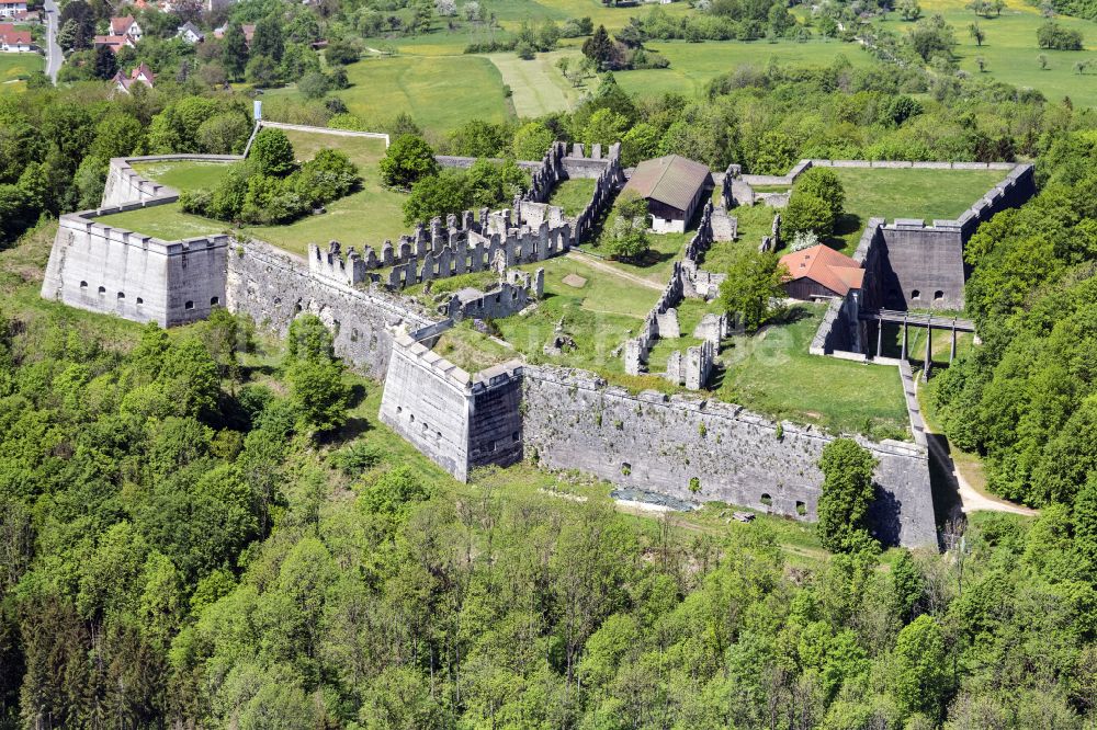 Luftaufnahme Schnaittach - Fragmente der Festungsanlage Rothenberg in Schnaittach im Bundesland Bayern, Deutschland