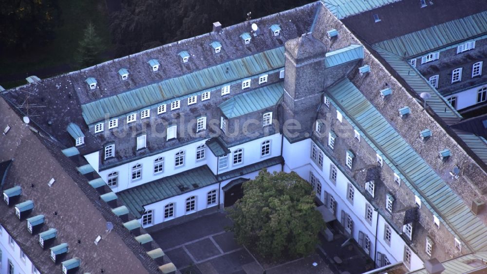 Luftaufnahme Rolandseck - Franziskus-Gymnasium auf der Insel Nonnenwerth in Rolandseck im Bundesland Rheinland-Pfalz, Deutschland
