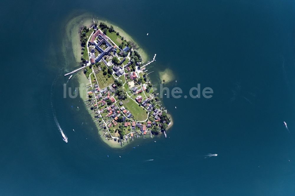 Luftaufnahme Chiemsee - Fraueninsel im Chiemsee im Bundesland Bayern, Deutschland