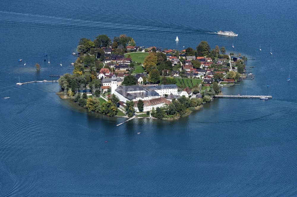 Luftaufnahme Chiemsee - Fraueninsel im Chiemsee im Bundesland Bayern, Deutschland