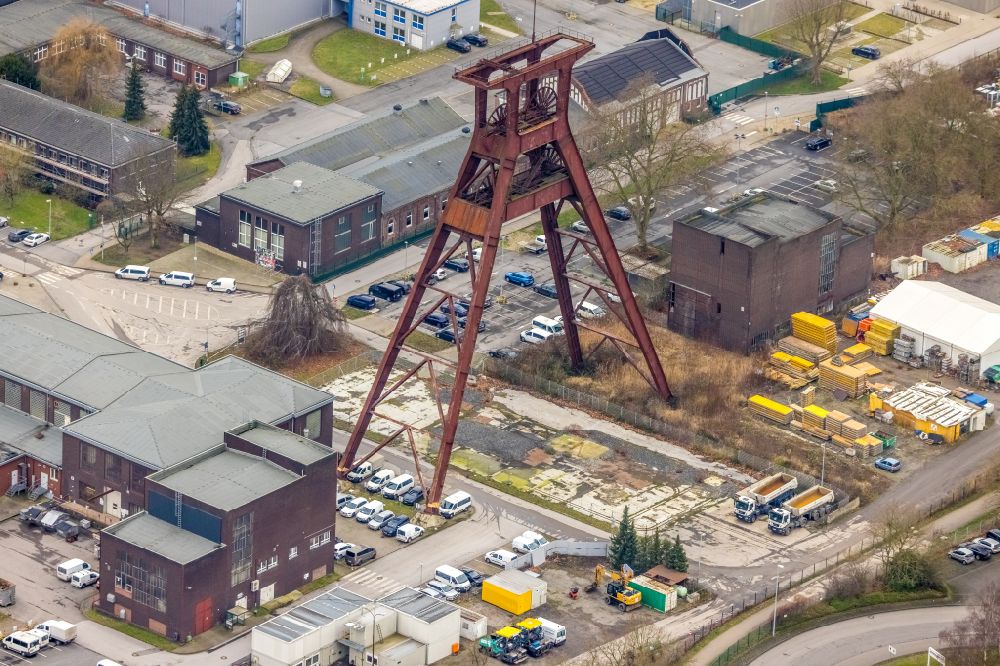 Luftbild Wanne-Eickel - Förderanlagen und Bergbau- Schacht- Anlagen am Förderturm der Zeche Pluto in Wanne-Eickel im Bundesland Nordrhein-Westfalen, Deutschland