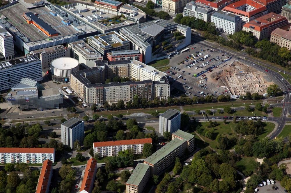 Luftbild Dresden - Freilegung archäologischer Grabungsstätten auf dem Gelände des Ferdinandplatz in Dresden im Bundesland Sachsen, Deutschland