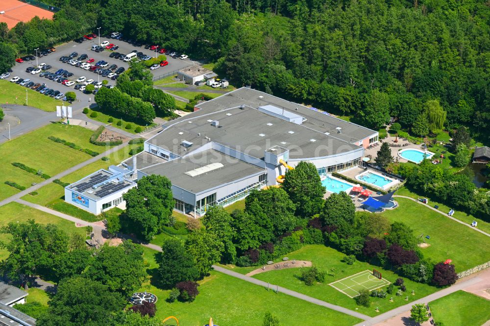 Luftbild Arnsberg - Freizeiteinrichtung NASS - Freizeitbad Arnsberg und Sportzentrum Große Wiese in Arnsberg im Bundesland Nordrhein-Westfalen, Deutschland