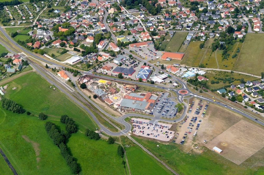 Luftaufnahme Koserow - Freizeitzentrum Karls Erlebnis-Dorf Koserow im Ortsteil Kölpinsee in Koserow im Bundesland Mecklenburg-Vorpommern