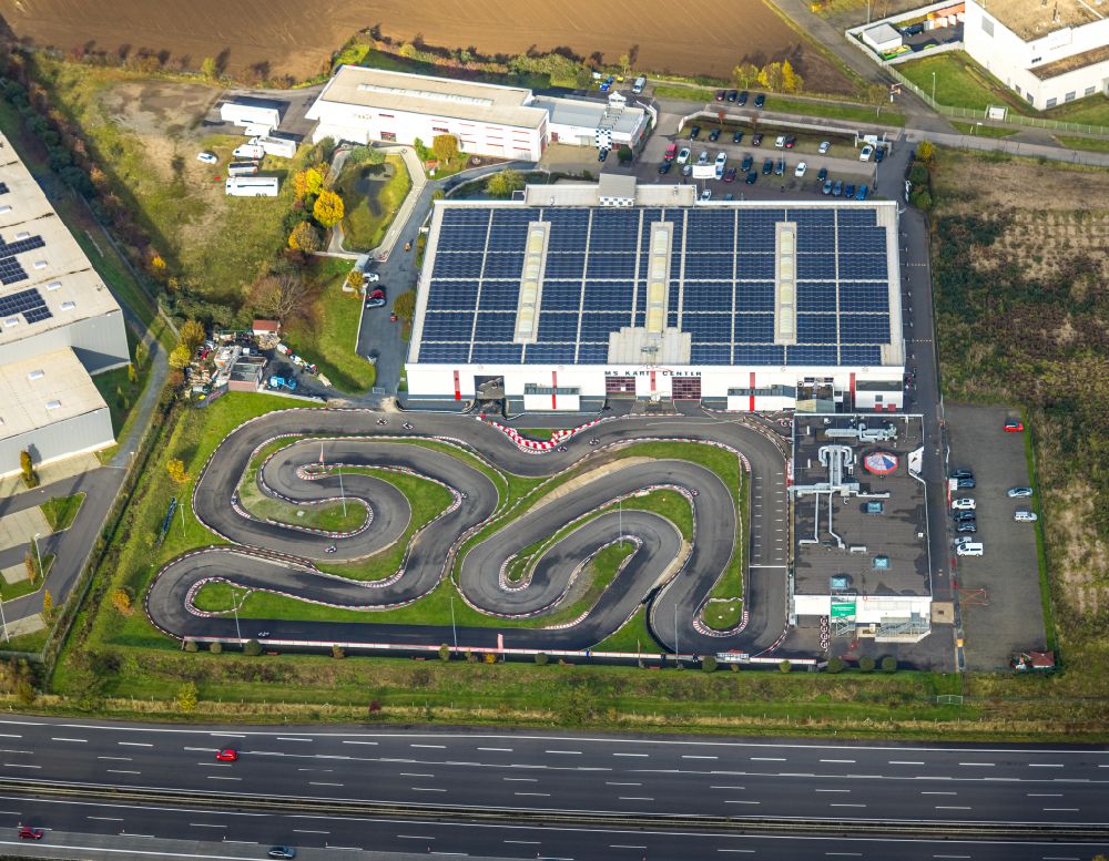 Sindorf von oben - Freizeitzentrum Michael Schumacher Kart- und Event-Center in Sindorf im Bundesland Nordrhein-Westfalen, Deutschland
