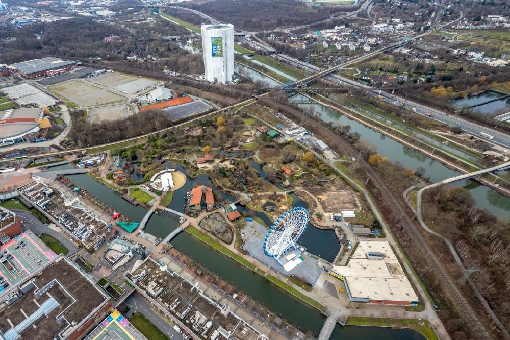 Luftaufnahme Oberhausen - Freizeitzentrum mit Riesenrad am Einkaufszentrum CentrO an der CentrO-Promenade in Oberhausen im Bundesland Nordrhein-Westfalen, Deutschland