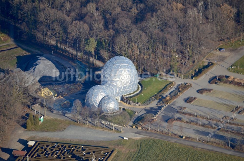 Kleinwelka von oben - Freizeitzentrum Saurierpark und Mitoseum in Kleinwelka im Bundesland Sachsen, Deutschland