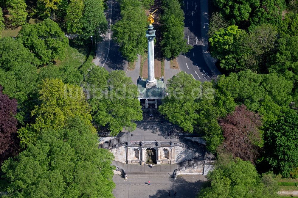 Luftbild München - Friedensdenkmal mit Friedensengel in München Bogenhausen im Bundesland Bayern