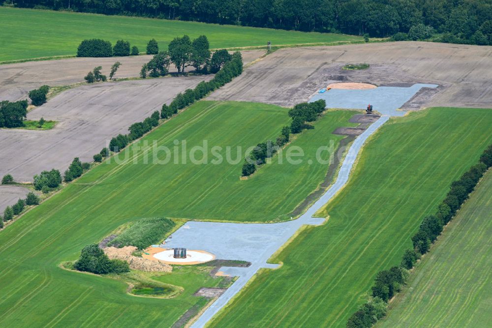 Luftaufnahme Wittbek - Fundamenterrichtung zur Windrad- Montage auf einem Feld in Wittbek im Bundesland Schleswig-Holstein, Deutschland