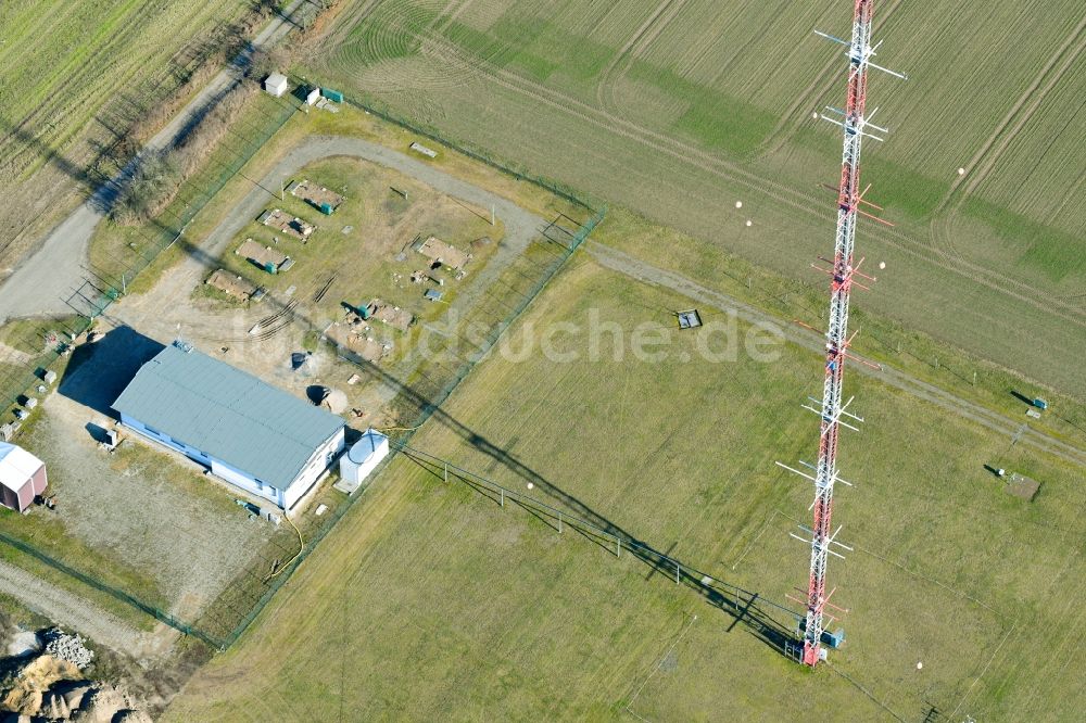 Luftaufnahme Falkenberg - Funkturm und Sendeanlage als Grundnetzsender in Falkenberg im Bundesland Brandenburg, Deutschland