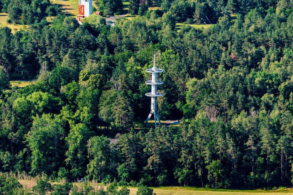 Pevestorf von oben - Funkturm und Sendeanlage als Grundnetzsender Höhbeck im Ortsteil Gartow in Pevestorf im Bundesland Niedersachsen, Deutschland