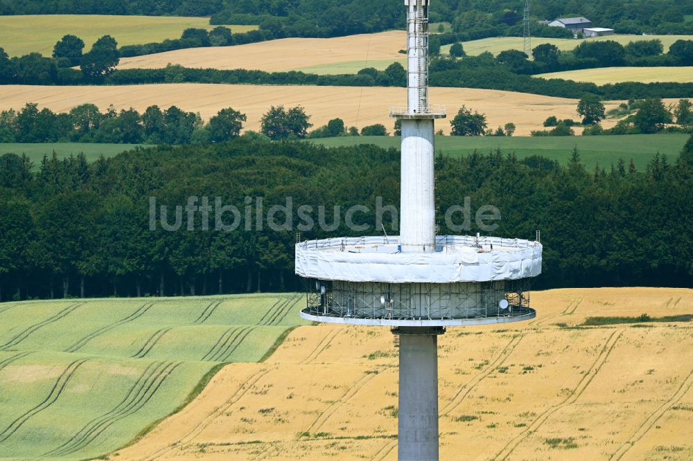 Kleinwolstrup von oben - Funkturm und Sendeanlage als Grundnetzsender Sendeturm Freienwill in Kleinwolstrup im Bundesland Schleswig-Holstein, Deutschland