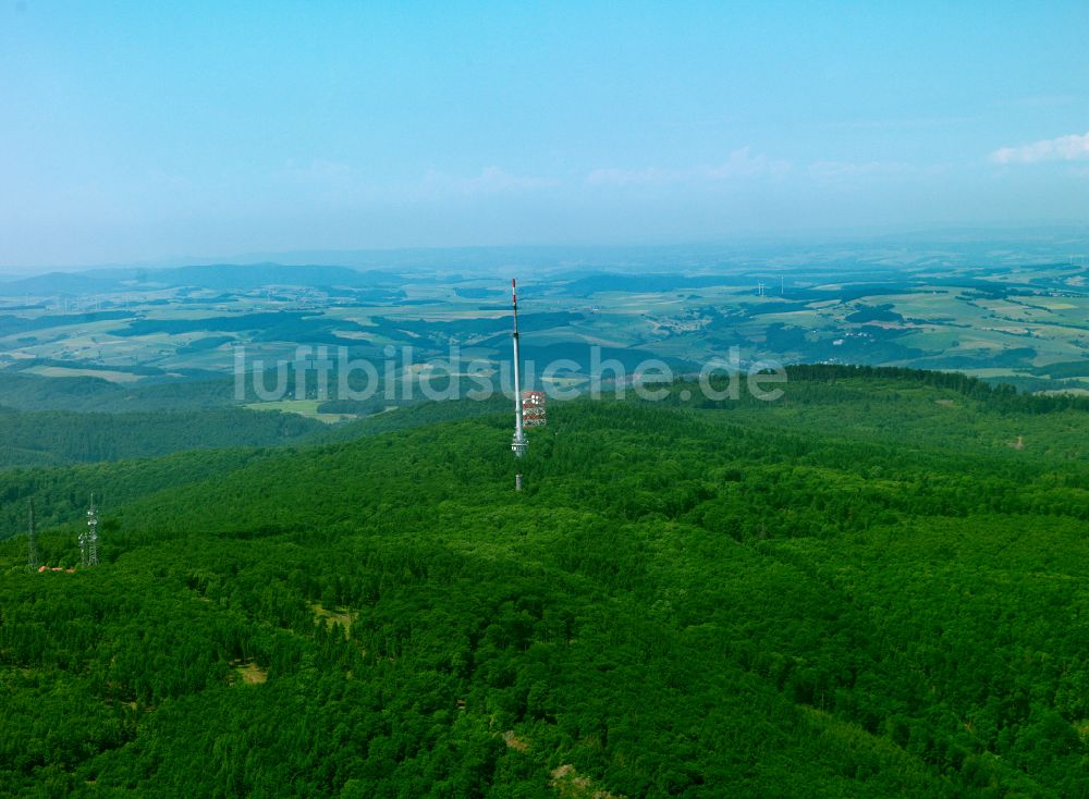 Dannenfels aus der Vogelperspektive: Funkturm und Sendeanlage auf dem Donnersberg in Dannenfels im Bundesland Rheinland-Pfalz, Deutschland