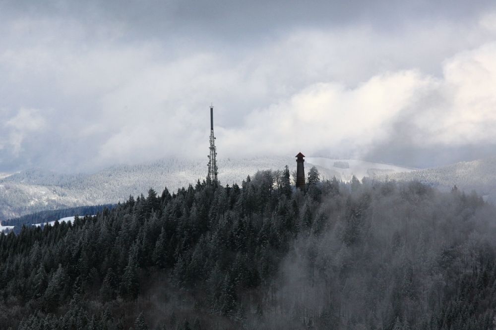 Luftbild Schopfheim - Funkturm und Sendeanlage auf der Kuppe des Berges Hohe Möhr in Schopfheim im Bundesland Baden-Württemberg