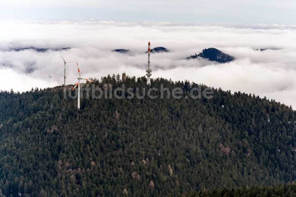 Luftaufnahme Oberharmersbach - Funkturm und Sendeanlage auf der Kuppe des Bergmassives Am Brandenkopf in Oberharmersbach im Bundesland Baden-Württemberg, Deutschland