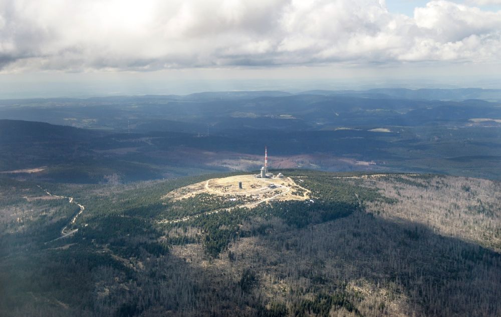 Luftbild Schierke - Funkturm und Sendeanlage auf der Kuppe des Brocken im Harz in Schierke im Bundesland Sachsen-Anhalt, Deutschland