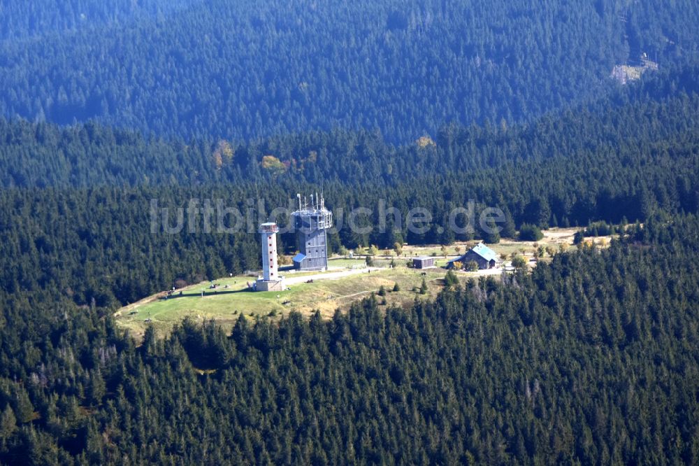 Gehlberg aus der Vogelperspektive: Funkturm und Sendeanlage Schneekopfturm in Gehlberg im Bundesland Thüringen, Deutschland