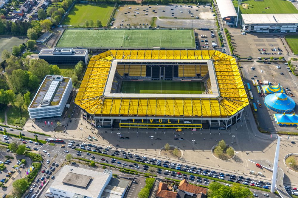 Aachen von oben - Fussballstadion Aachener Tivoli in Aachen im Bundesland Nordrhein-Westfalen, Deutschland