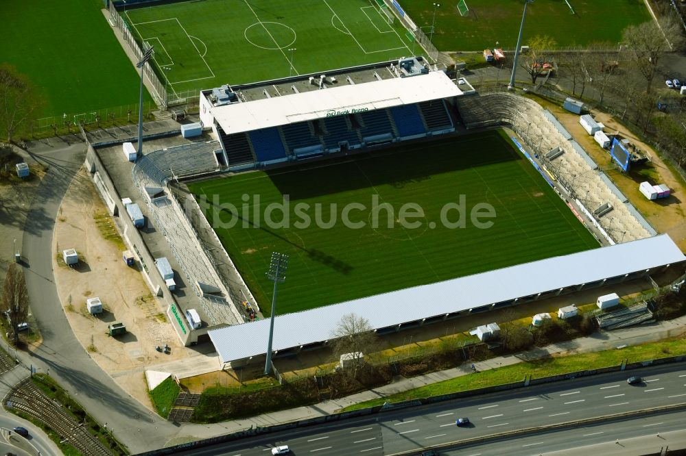 Frankfurt am Main aus der Vogelperspektive: Fußballstadion PSD Bank Arena in Frankfurt am Main im Bundesland Hessen, Deutschland