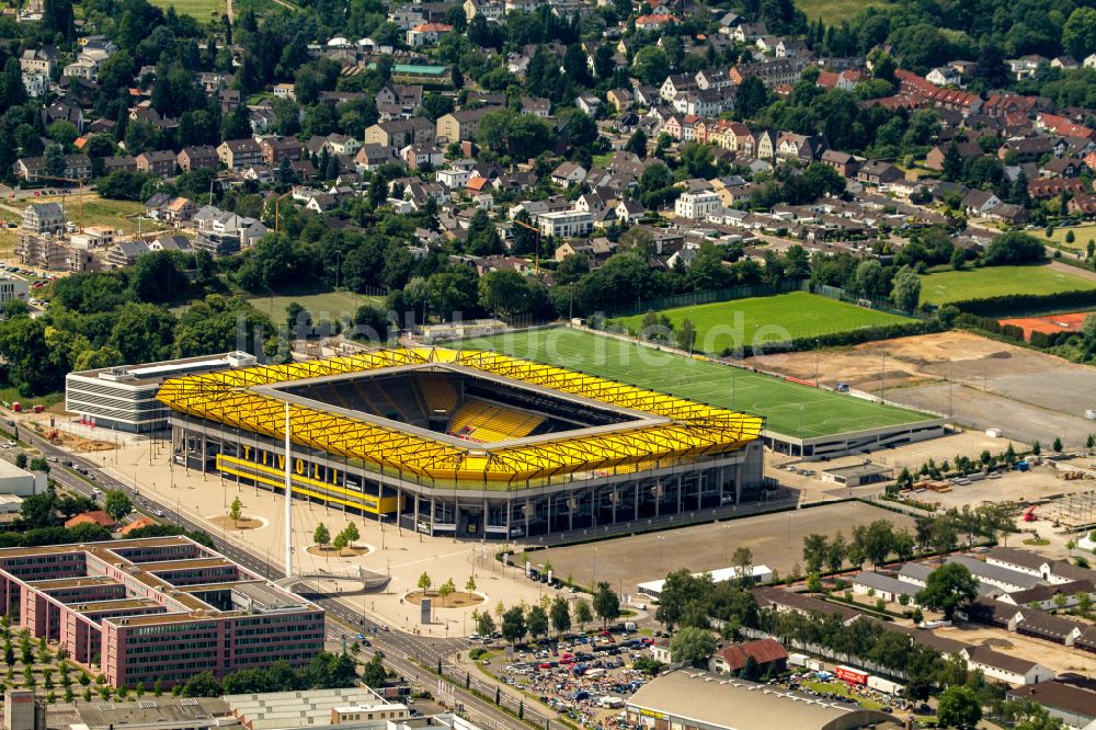 Aachen von oben - Fussballstadion TSV Alemannia Aachen GmbH in Aachen im Bundesland Nordrhein-Westfalen, Deutschland