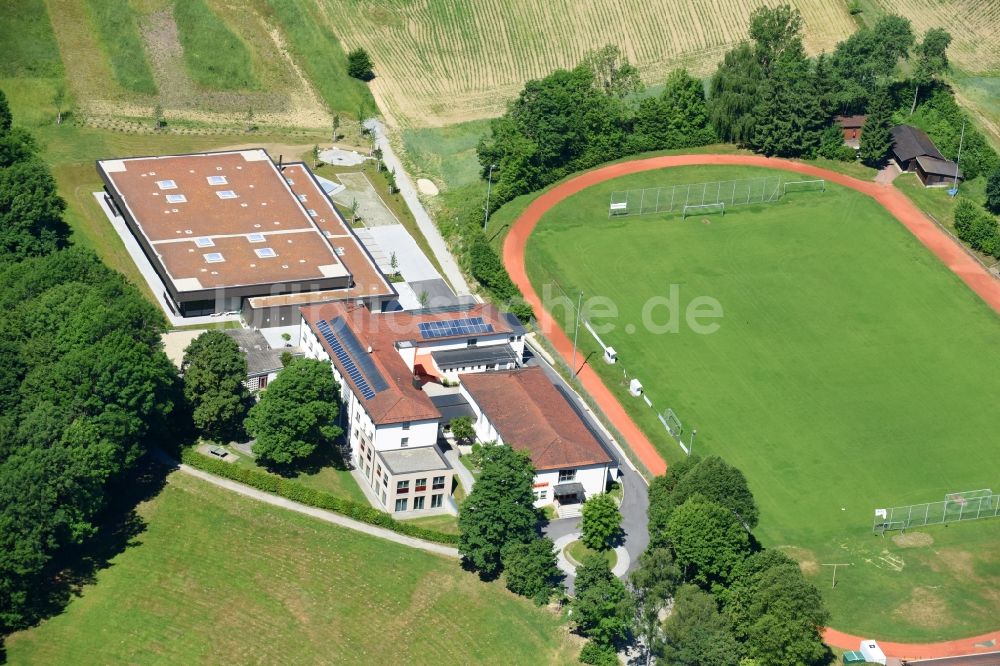Luftbild Passau - Fussballstadion des Vereins DJK Eintracht Passau im Ortsteil Hals in Passau im Bundesland Bayern, Deutschland