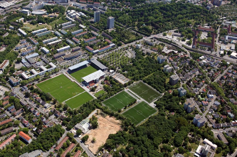 Mainz von oben - Fussballstadion des Vereins 1. FSV Mainz 05 im Ortsteil Hartenberg-Münchfeld in Mainz im Bundesland Rheinland-Pfalz, Deutschland
