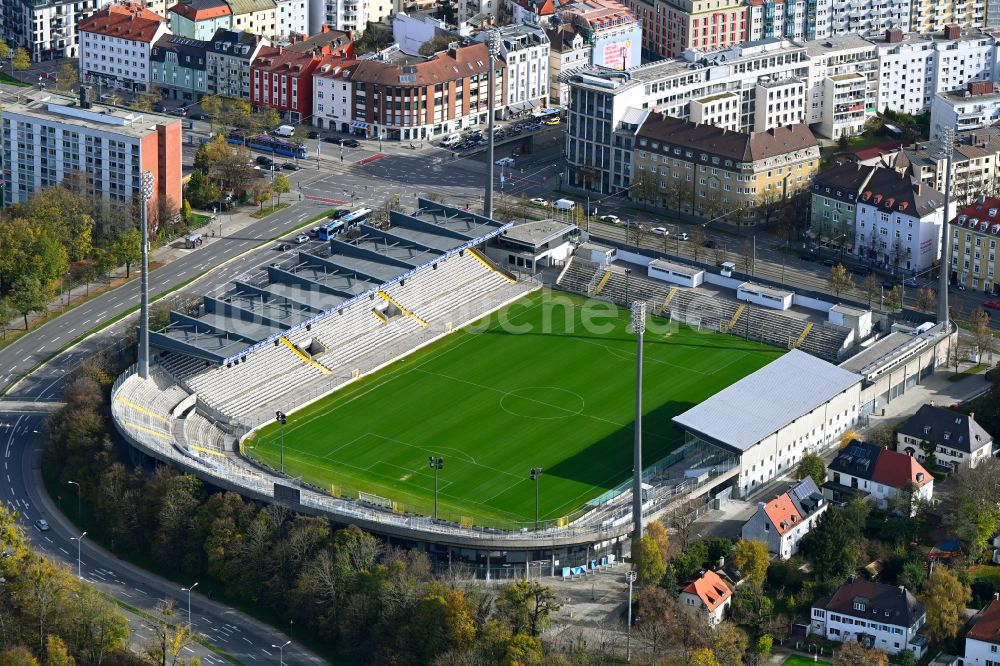 München aus der Vogelperspektive: Fussballstadion des Vereins TSV 1860 an der Grünwalder Straße in München im Bundesland Bayern