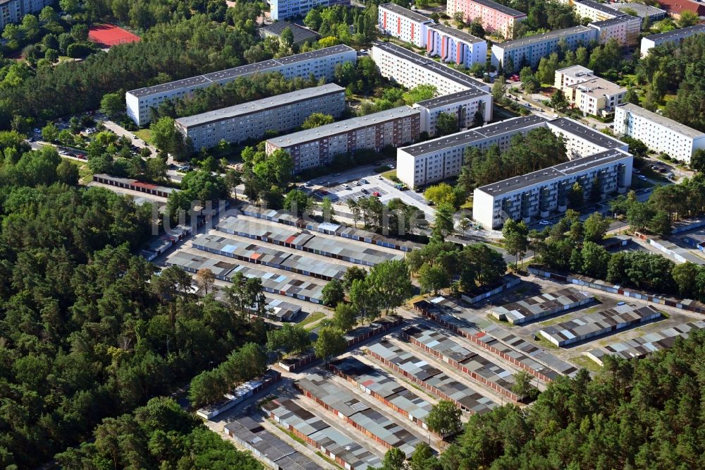 Luftaufnahme Ludwigsfelde - Garagen - Gelände für Automobile in Ludwigsfelde im Bundesland Brandenburg, Deutschland