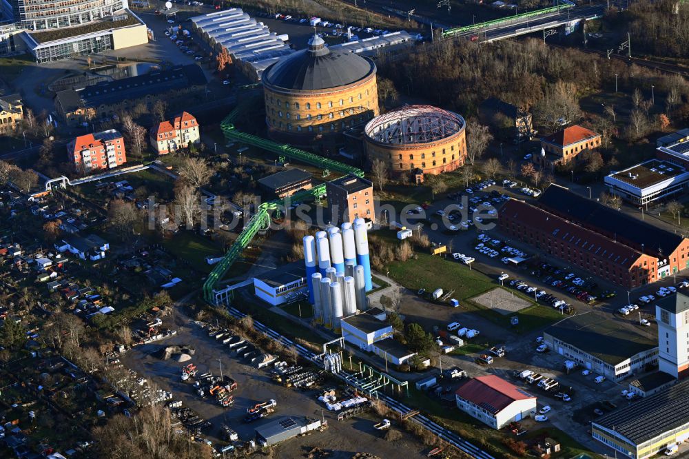 Luftbild Leipzig - Gasometer- Hoch- Speicherbehälter auf dem betriebshof der Stadtwerke in Leipzig im Bundesland Sachsen, Deutschland
