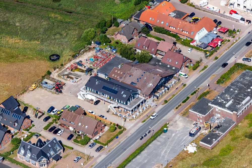 List aus der Vogelperspektive: Gebäude des Austernrestaurant Dithmeyer in List auf der Insel Sylt im Bundesland Schleswig-Holstein, Deutschland