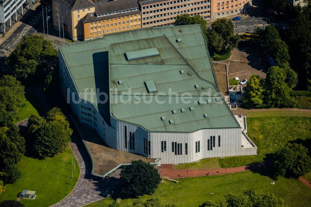 Luftaufnahme Essen - Gebäude des Konzerthauses und Theater- Schauspielhauses in Essen im Bundesland Nordrhein-Westfalen, Deutschland