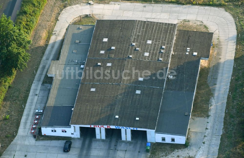 Luftbild Fredersdorf-Vogelsdorf - Gebäude der LKW - Nutzfahrzeugwaschanlage im Ortsteil Vogelsdorf in Fredersdorf-Vogelsdorf im Bundesland Brandenburg, Deutschland