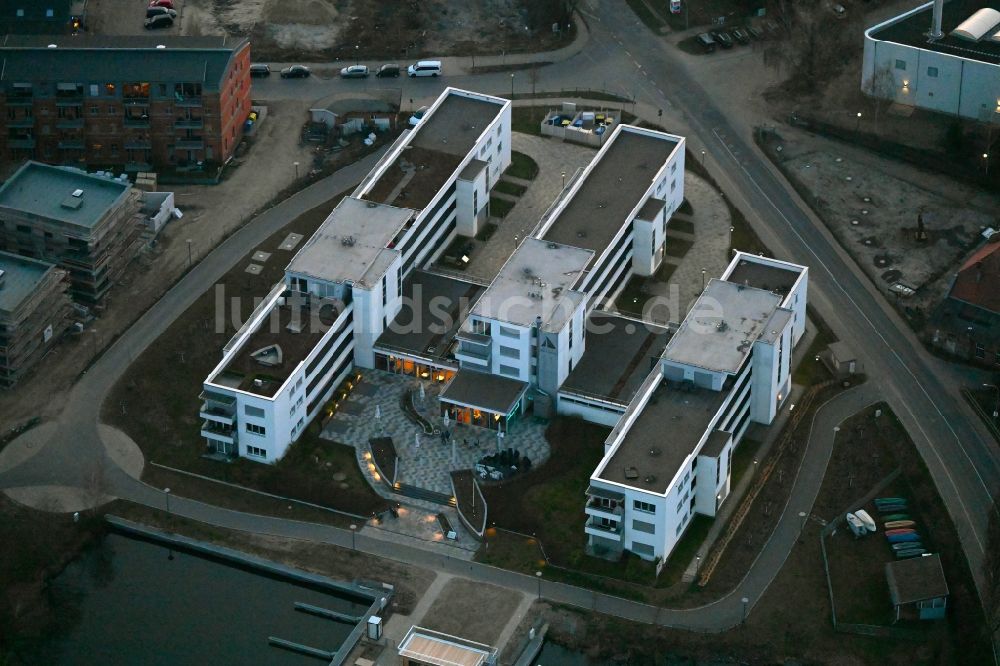 Luftaufnahme Neuruppin - Gebäude des Seniorenzentrums Seetor Residenz in Neuruppin im Bundesland Brandenburg, Deutschland