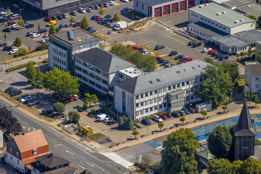 Luftaufnahme Sprockhövel - Gebäude der Stadtverwaltung - Rathaus in Sprockhövel im Bundesland Nordrhein-Westfalen, Deutschland