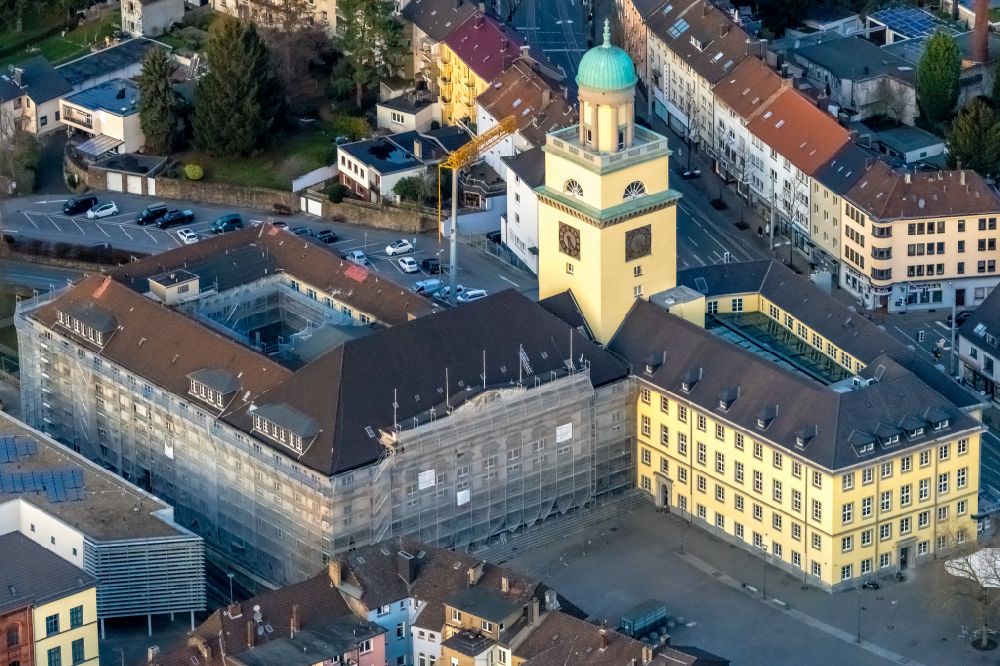 Luftaufnahme Witten - Gebäude der Stadtverwaltung - Rathaus in Witten im Bundesland Nordrhein-Westfalen, Deutschland