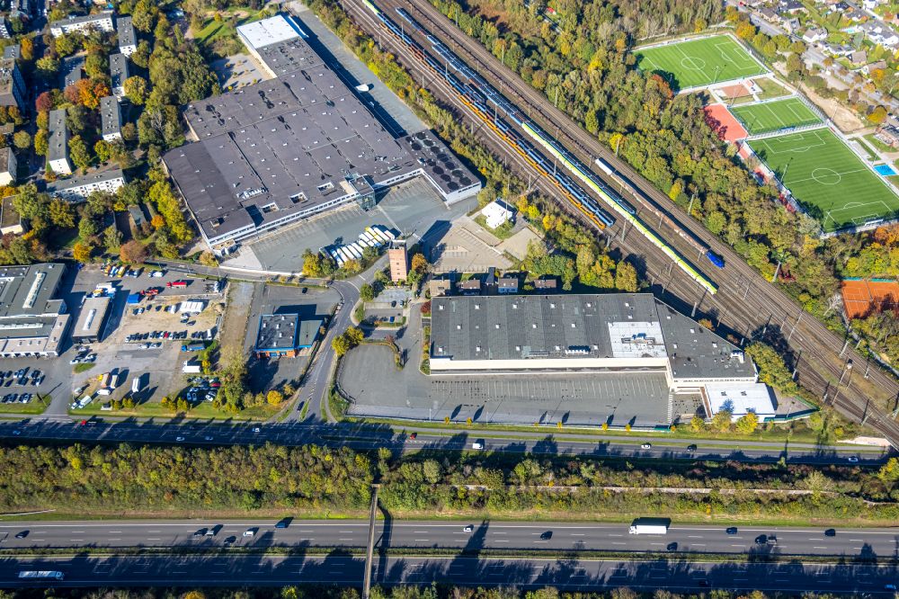 Luftaufnahme Moers - Gebäudekomplex und Logistikzentrum auf dem Gelände EDEKA an der Ruhrorter Straße in Moers im Bundesland Nordrhein-Westfalen