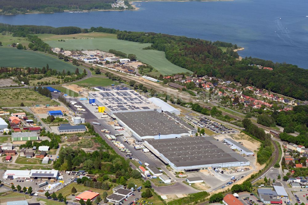 Luftbild Malchow - Gebäudekomplex und Logistikzentrum auf dem Gelände in Malchow im Bundesland Mecklenburg-Vorpommern, Deutschland