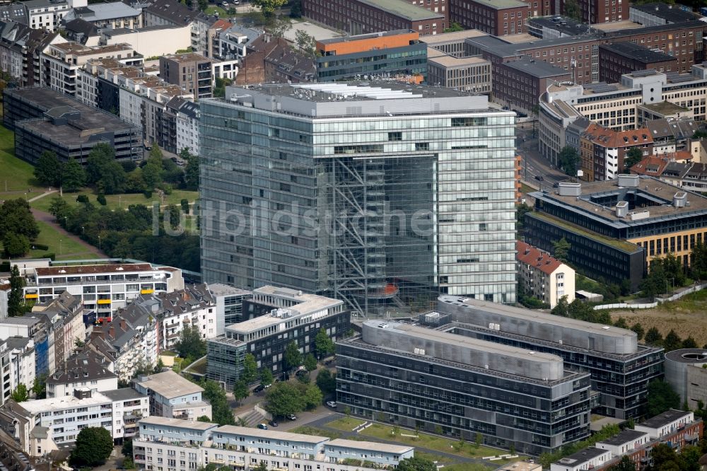 Luftaufnahme Düsseldorf - Gebäudekomplex des Ministerium für Verkehr des Landes Nordrhein-Westfalen am Stadttor in Düsseldorf im Bundesland Nordrhein-Westfalen, Deutschland