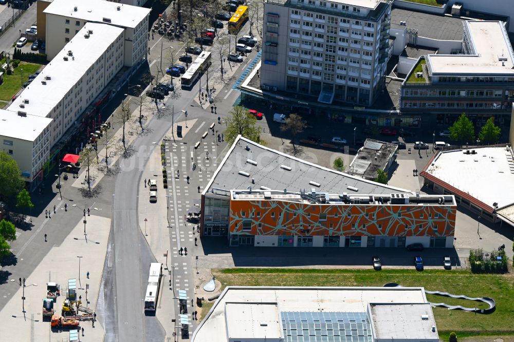 Luftbild Wolfsburg - Gebäudekomplex des Weiterbildungs- und Bildungszentrums 42 Wolfsburg in Wolfsburg im Bundesland Niedersachsen, Deutschland