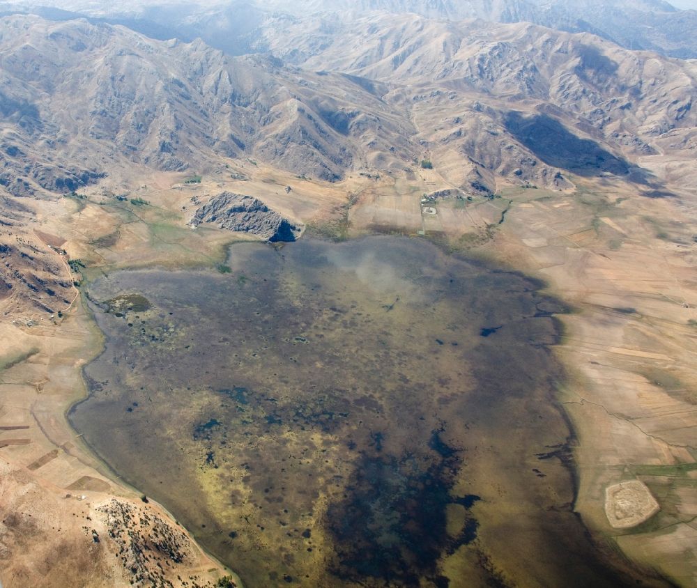 Göynük von oben - Gebirgslandschaft mit dem GirdevGölü See im West-Taurusgebirge, Provinz Mugla in der Türkei
