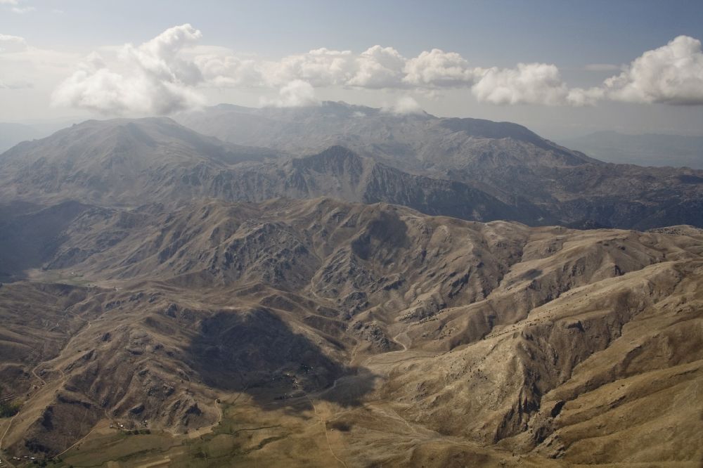 Luftbild Göynük - Gebirgslandschaft mit dem GirdevGölü See im West-Taurusgebirge, Provinz Mugla in der Türkei