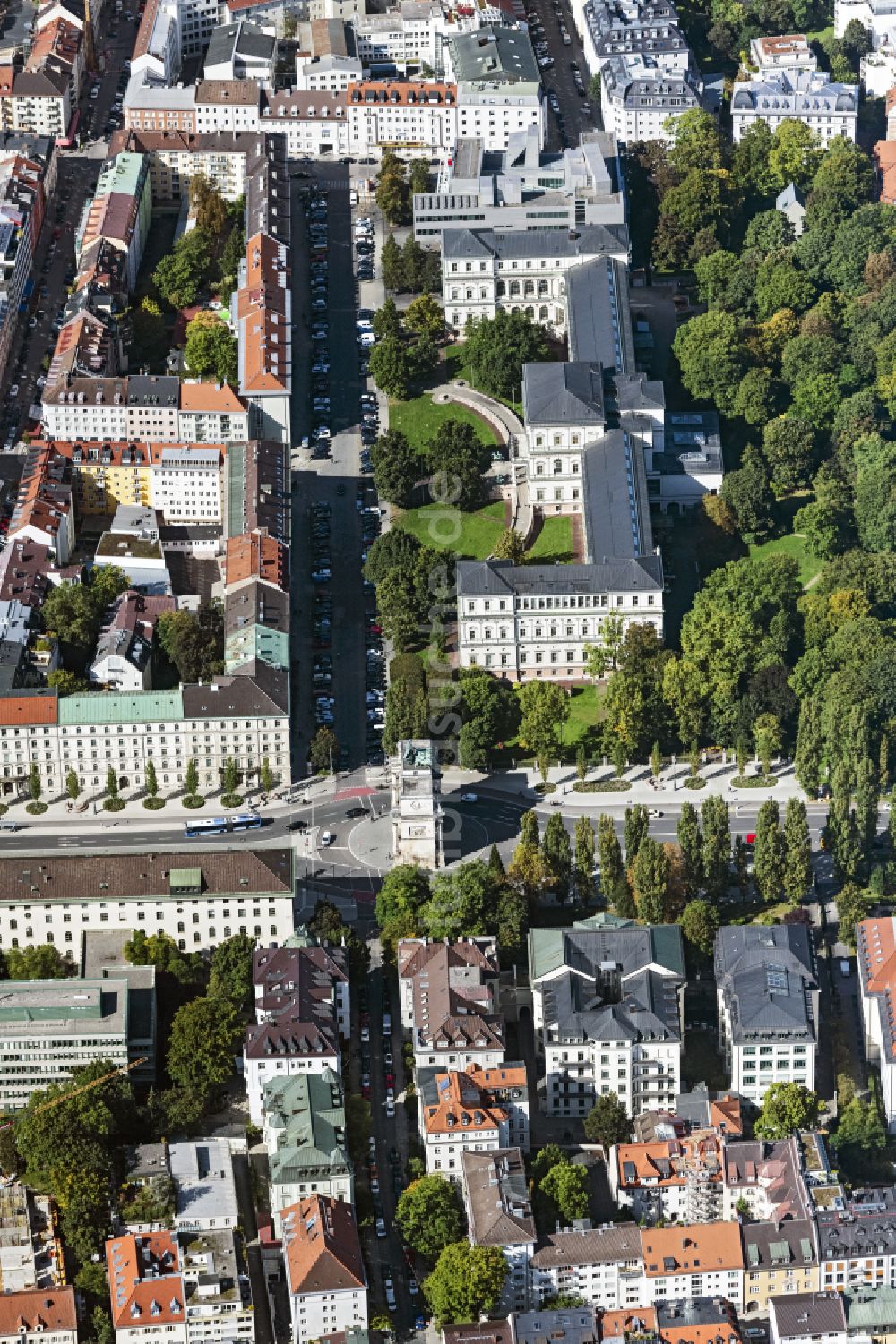 Luftbild München - Gebäude der Akademie der Bildenden Künste München im Bundesland Bayern