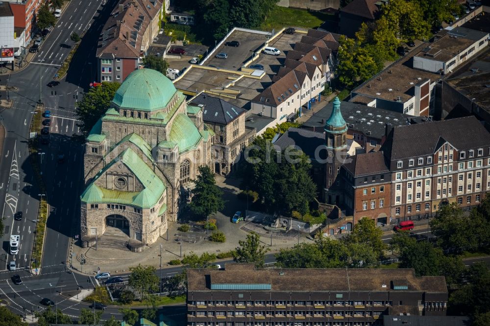 Luftaufnahme Essen - Gebäude der Alten Synagoge der Jüdischen Gemeinde in Essen im Bundesland Nordrhein-Westfalen