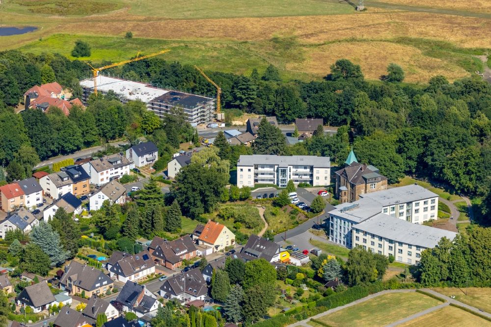 Luftaufnahme Witten - Gebäude des Altersheim - Seniorenresidenz Lutherhaus in Witten im Bundesland Nordrhein-Westfalen, Deutschland