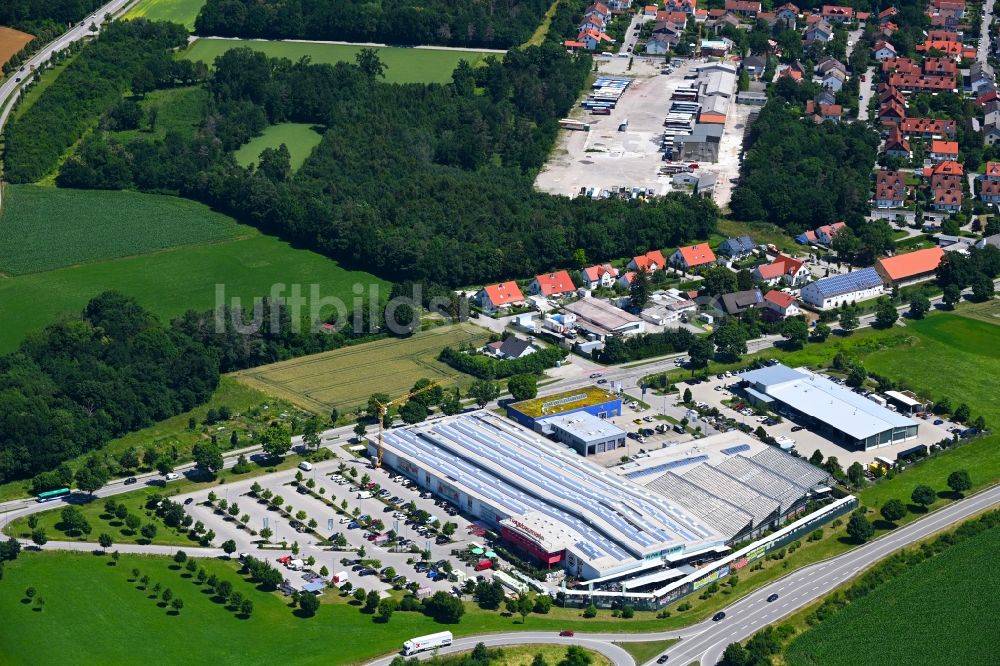 Luftaufnahme Fürstenfeldbruck - Gebäude des Baumarktes hagebaumarkt & Gartencenter in Fürstenfeldbruck im Bundesland Bayern, Deutschland