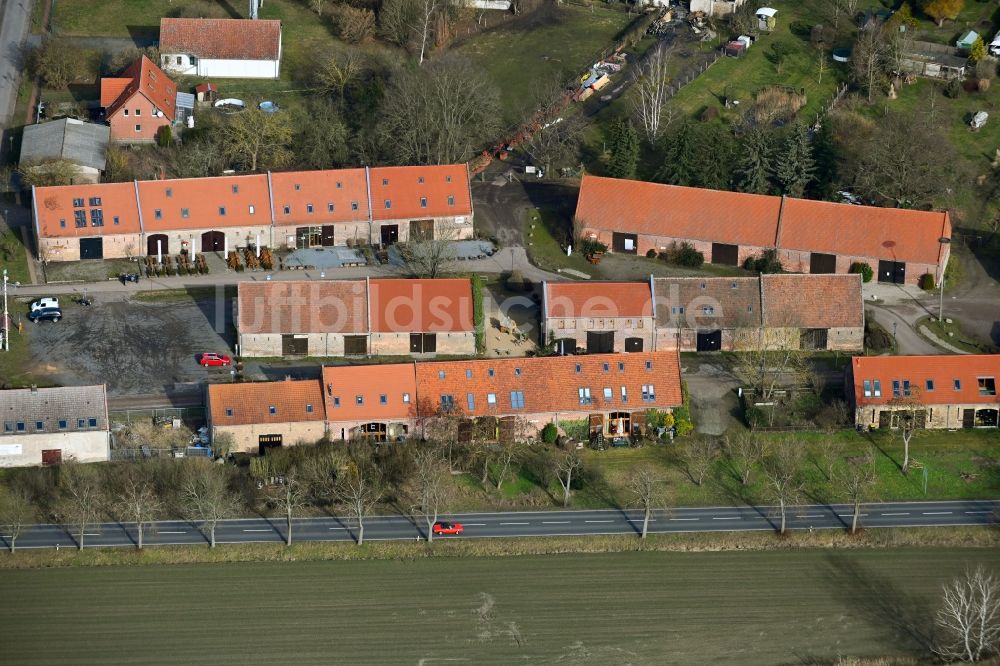 Kremmen aus der Vogelperspektive: Gebäude des denkmalgeschützten Scheunenviertels in Kremmen im Bundesland Brandenburg, Deutschland