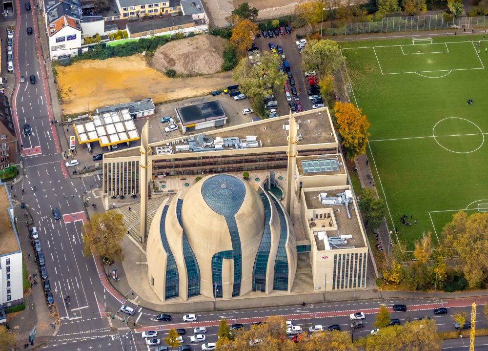 Luftaufnahme Köln - Gebäude der DITIB-Zentralmoschee in Köln an der Fuchsstraße im Bundesland Nordrhein-Westfalen, Deutschland