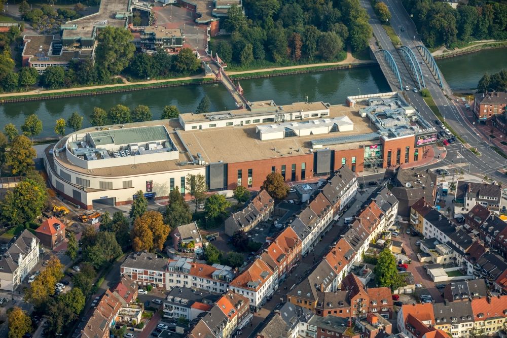 Dorsten aus der Vogelperspektive: Gebäude des Einkaufszentrum Mercaden Dorsten in Dorsten im Bundesland Nordrhein-Westfalen